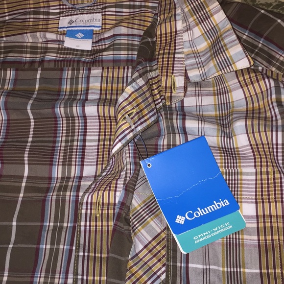 Columbia button up - Picture 2 of 4